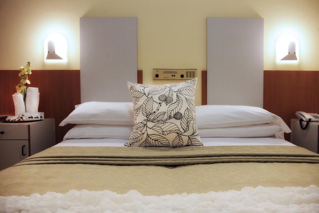 Hotel Bel Air Riccione Zimmer foto